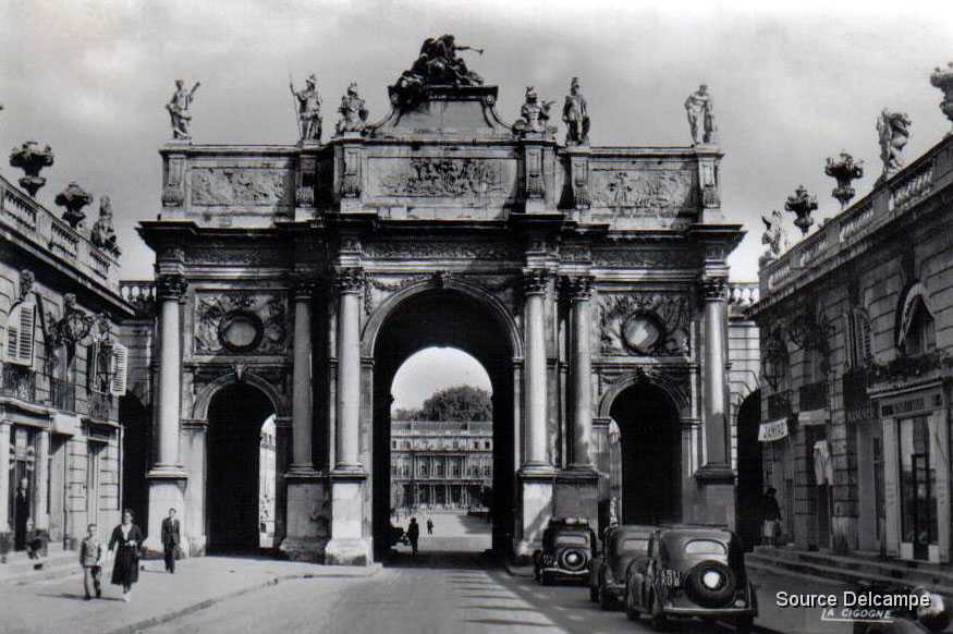 54 Nancy L Arc de Triomphe II.jpg
